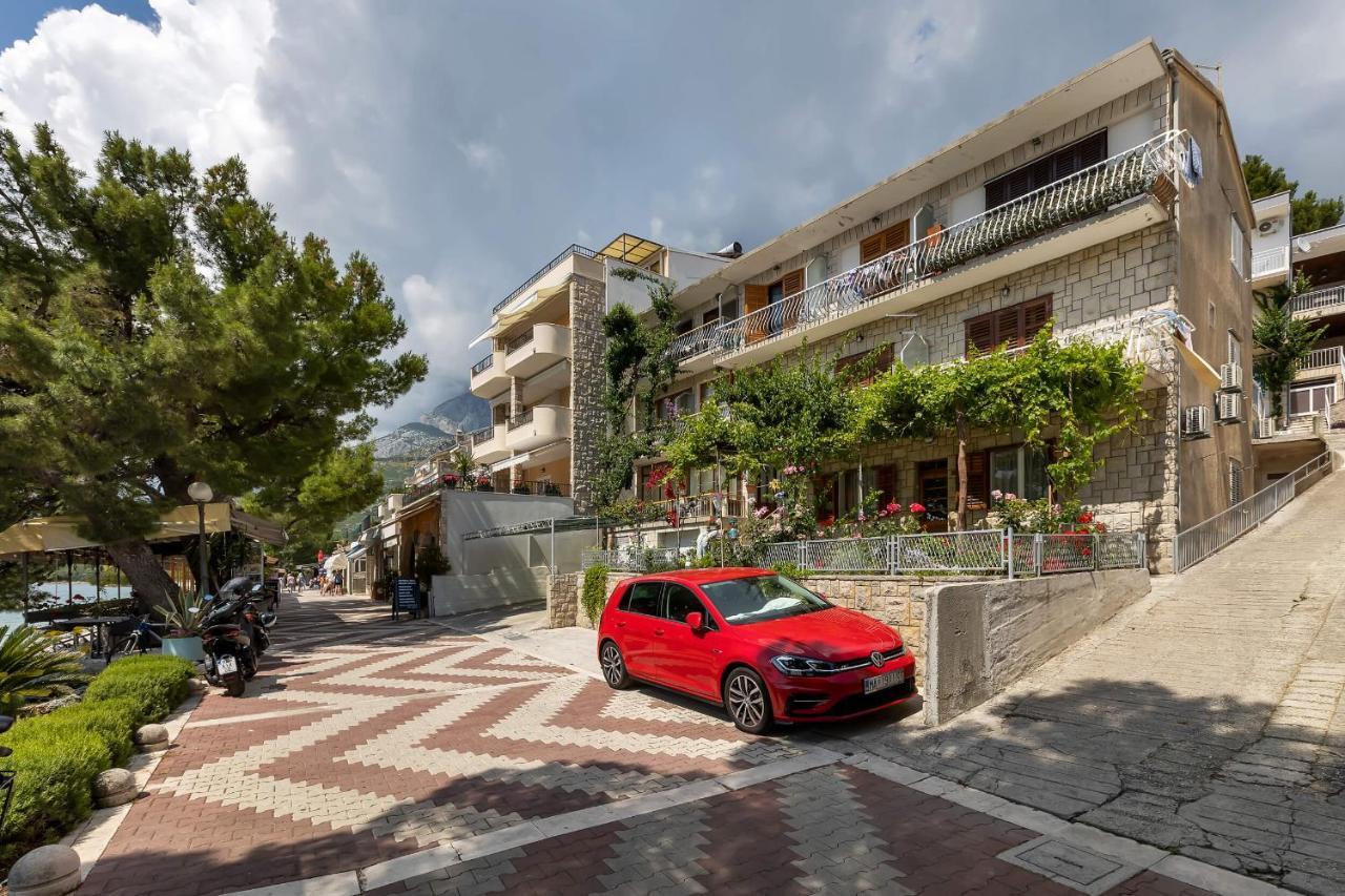 Beachfront Rooms Ana Tučepi Exterior foto